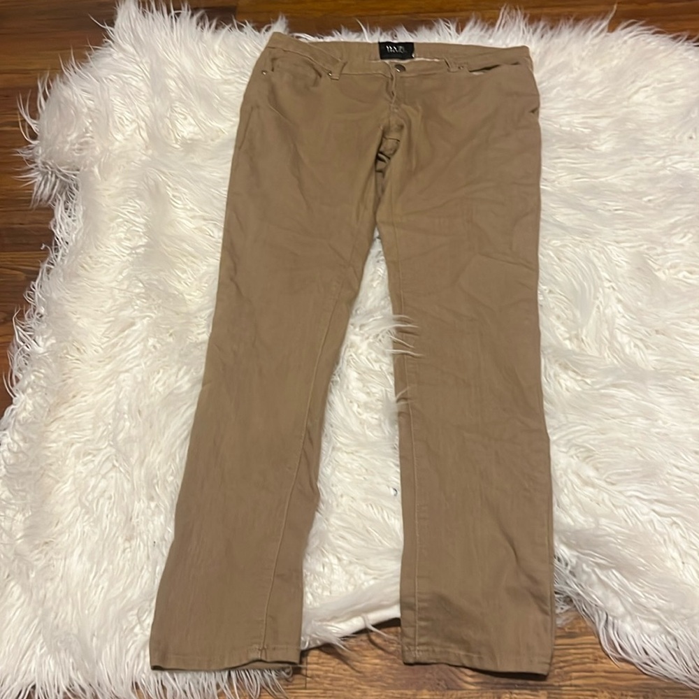 Girls scratch pants